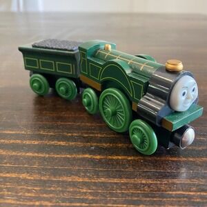 Thomas & Friends Wooden Railway Emily Engine and Tender Learning Curve LC99157